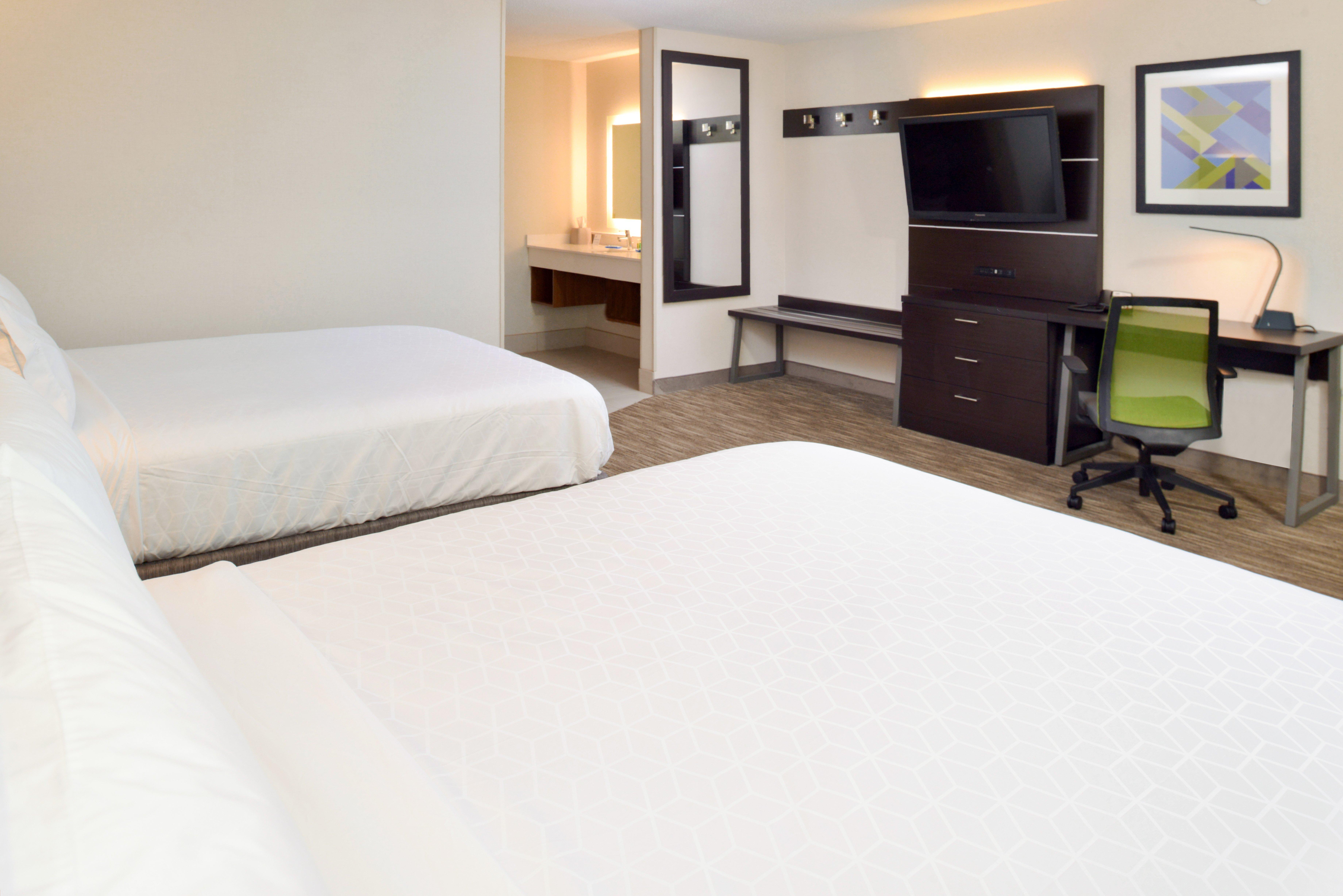 Holiday Inn Express Wixom By Ihg Exterior photo