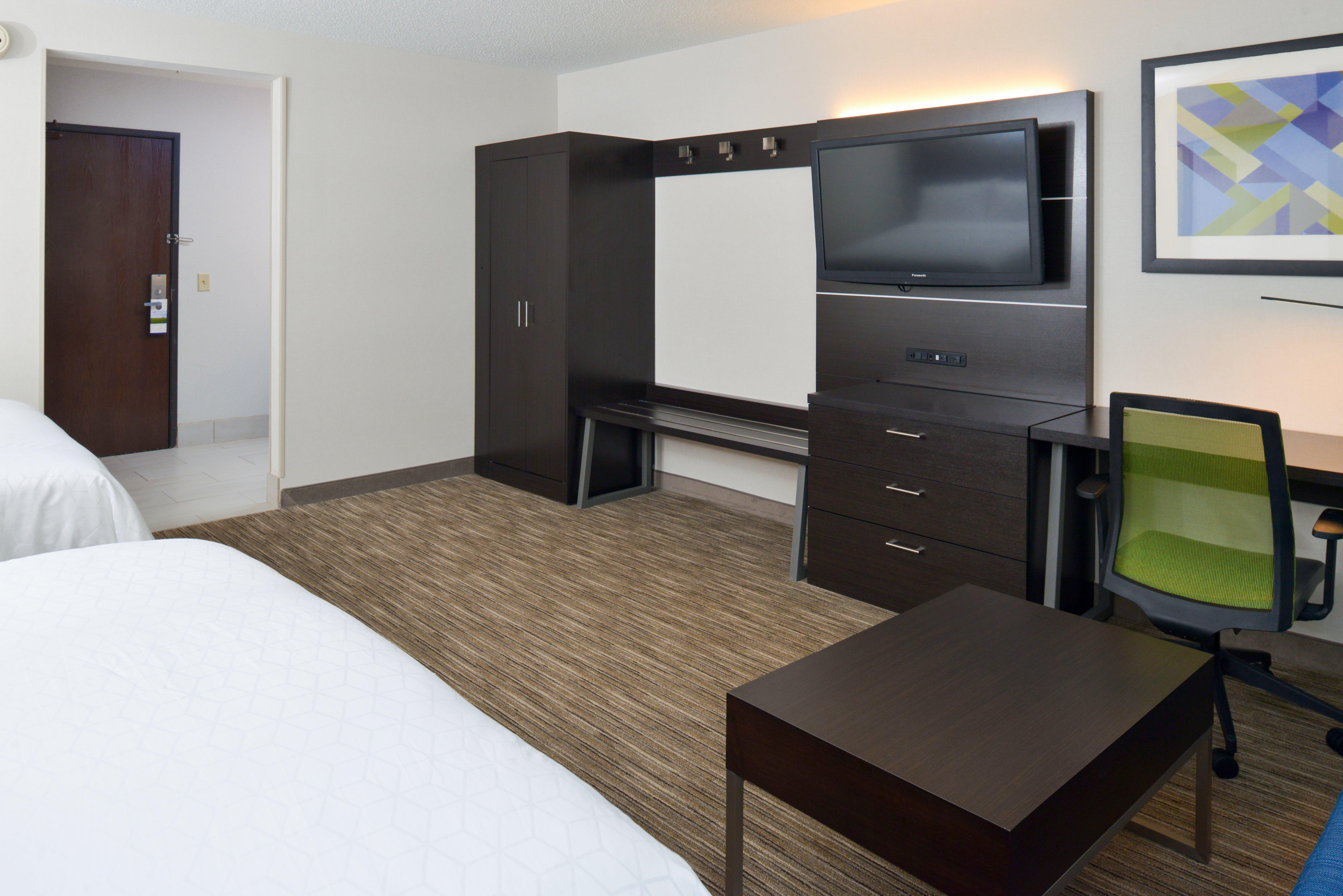 Holiday Inn Express Wixom By Ihg Exterior photo